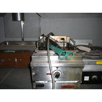 Friteuse de comptoir MKE Mod B10M 240 v
