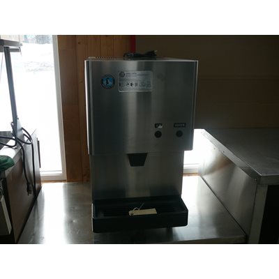 Distributrice à glace et eau HOSHIZAKI