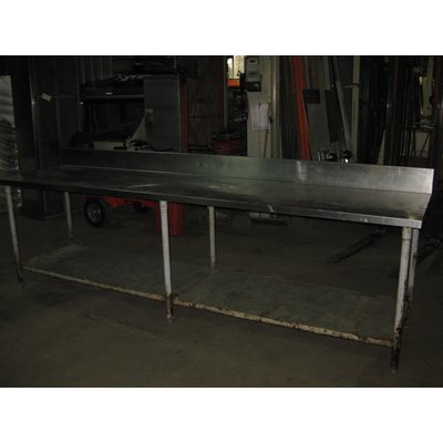 Table 120 x30 po 1 tablette galvanisée et dado 6 po