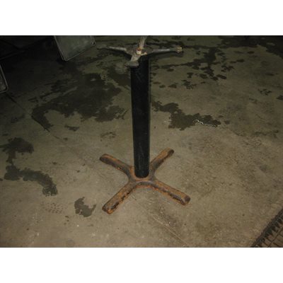 Pied de table Model en croix