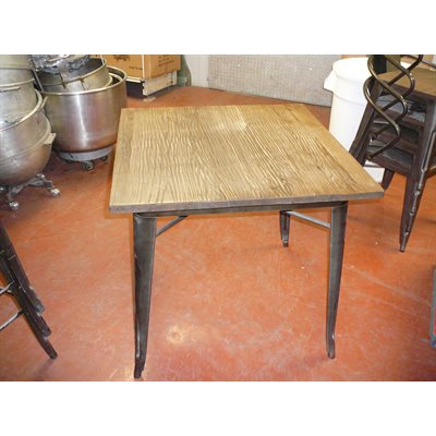 Table basse metal et bois 31" x31" fini noyer