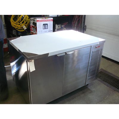 Table de travail refrigérée MKE Mod:ST48SC